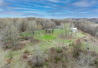 201 Sherwood Dr, New Galilee, PA 16141