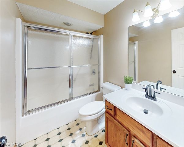 4785 Riverwood Drive, Perry, OH 44081