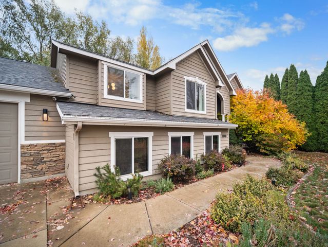 8040 N FIVE MILE Rd, Spokane, WA 99208