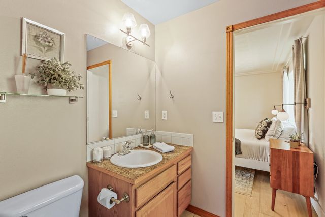 8040 N FIVE MILE Rd, Spokane, WA 99208