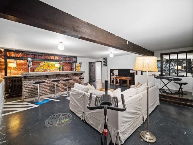 8040 N FIVE MILE Rd, Spokane, WA 99208