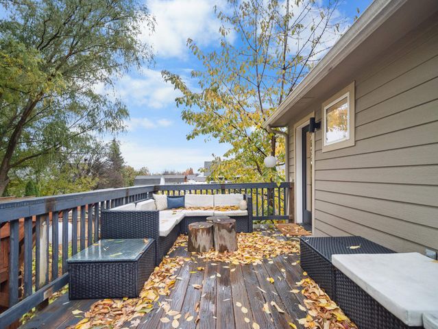 8040 N FIVE MILE Rd, Spokane, WA 99208