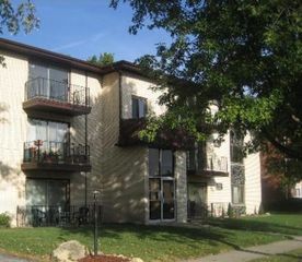 10326 S MAYFIELD Avenue 2E, Oak Lawn, IL 60453
