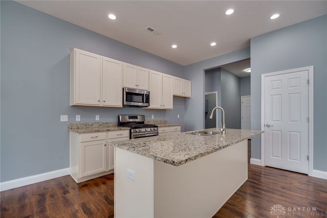 10162 Chedworth Drive, Dayton, OH 45458