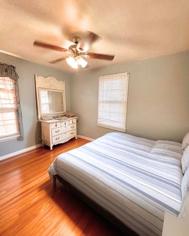 126 Hillcrest Street, Manning, SC 29102