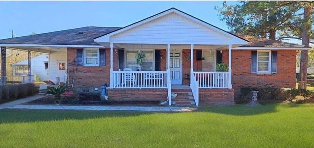 126 Hillcrest Street, Manning, SC 29102
