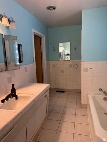 194 W 200 N, Lehi, UT 84043