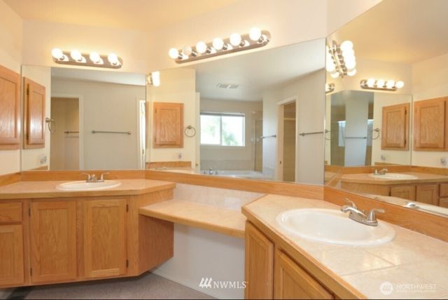 12717 SE 301st Street, Auburn, WA 98092