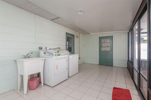 11343 87TH AVENUE, Seminole, FL 33772