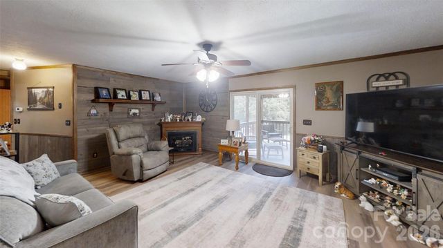 81 Pine Mount Road, Weaverville, NC 28787