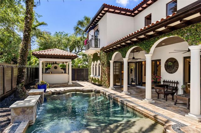 5838 SW 50th St, Miami, FL 33155