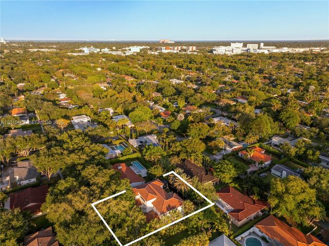 5838 SW 50th St, Miami, FL 33155