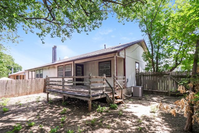 1002 Country Aire DR, Round Rock, TX 78664