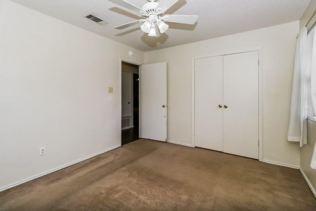 1002 Country Aire DR, Round Rock, TX 78664