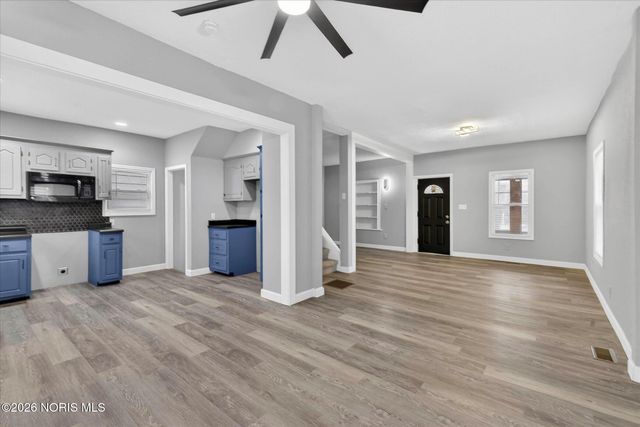 624 Carlton Street, Toledo, OH 43609