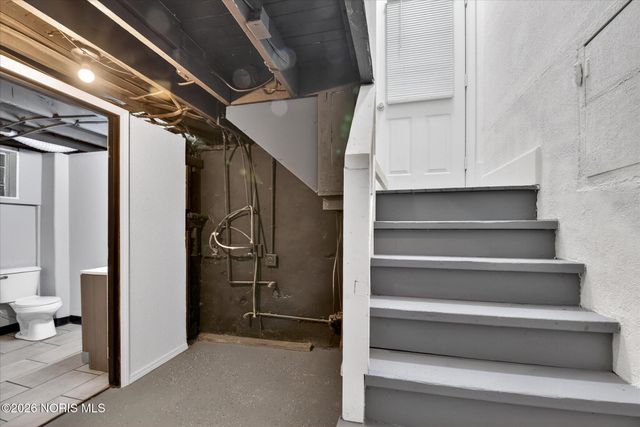 624 Carlton Street, Toledo, OH 43609