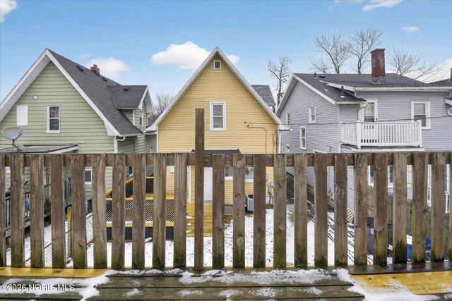 624 Carlton Street, Toledo, OH 43609