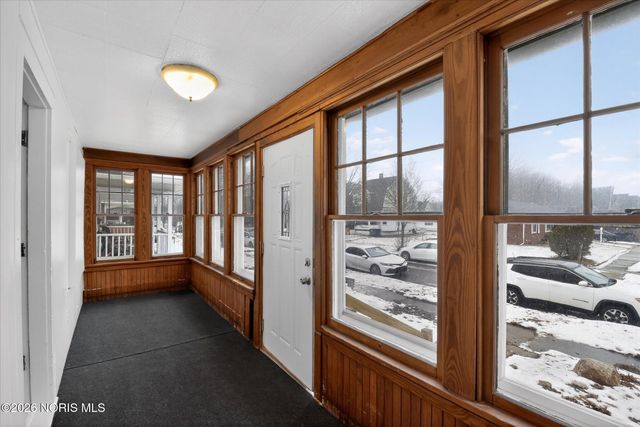 624 Carlton Street, Toledo, OH 43609