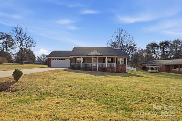 158 Polly Drive, Statesville, NC 28625