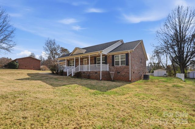 158 Polly Drive, Statesville, NC 28625
