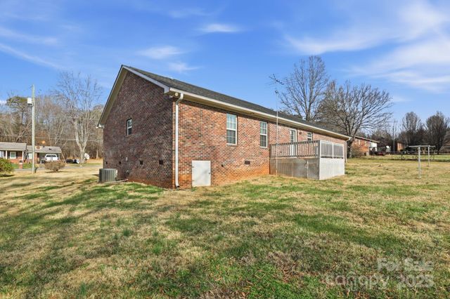 158 Polly Drive, Statesville, NC 28625