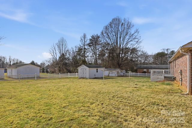 158 Polly Drive, Statesville, NC 28625