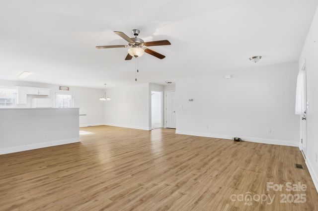 158 Polly Drive, Statesville, NC 28625