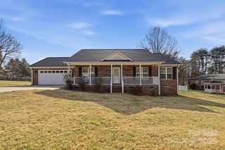158 Polly Drive, Statesville, NC 28625