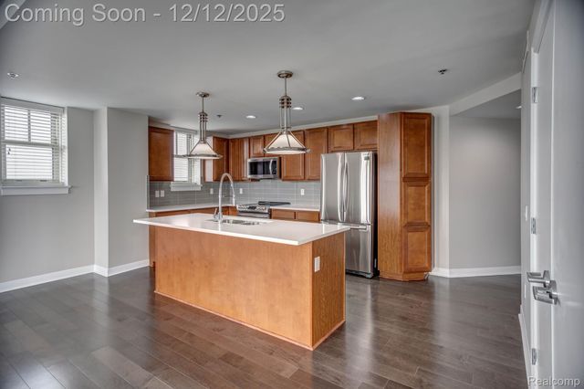 525 W LAFAYETTE Boulevard 18D, Detroit, MI 48226