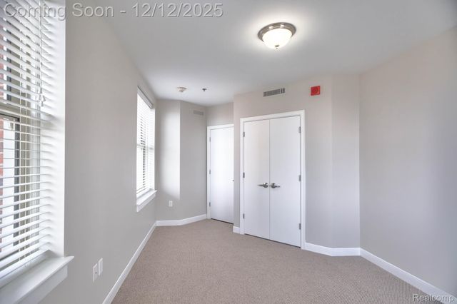 525 W LAFAYETTE Boulevard 18D, Detroit, MI 48226