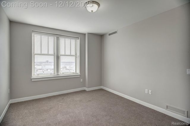 525 W LAFAYETTE Boulevard 18D, Detroit, MI 48226