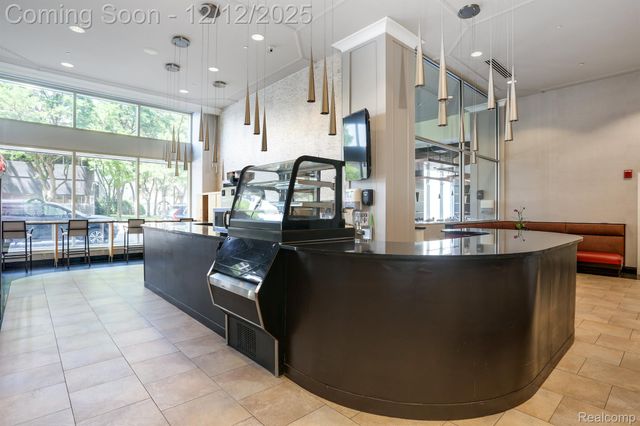 525 W LAFAYETTE Boulevard 18D, Detroit, MI 48226