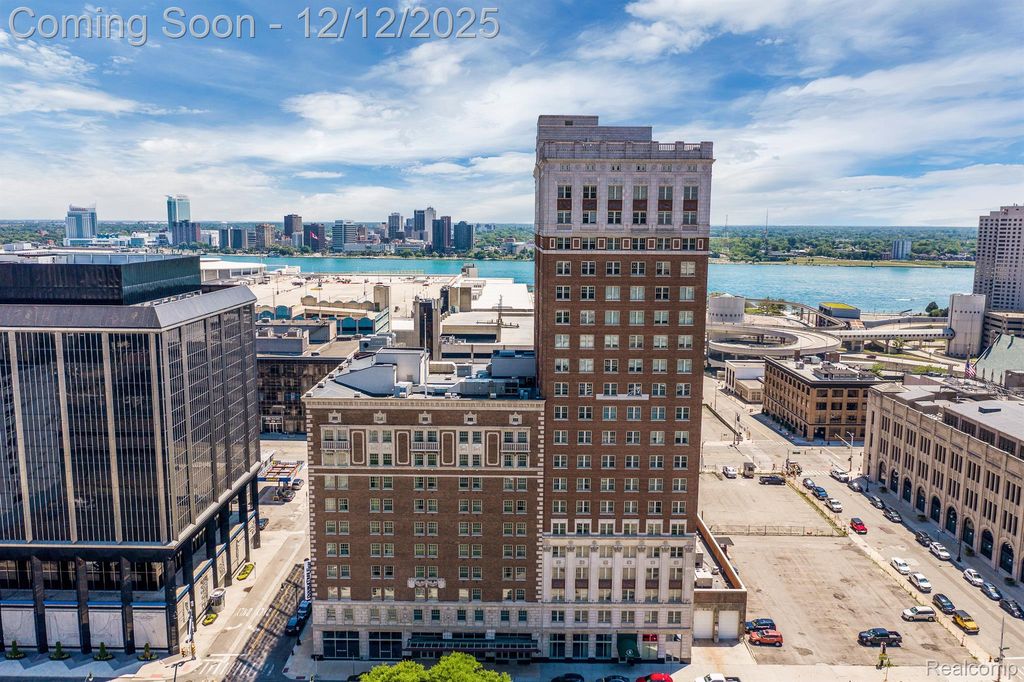 525 W LAFAYETTE Boulevard 18D, Detroit, MI 48226
