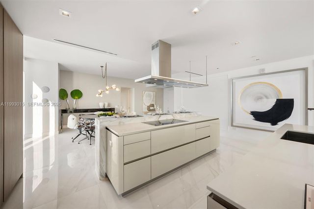 18501 Collins Ave 2504, Sunny Isles Beach, FL 33160