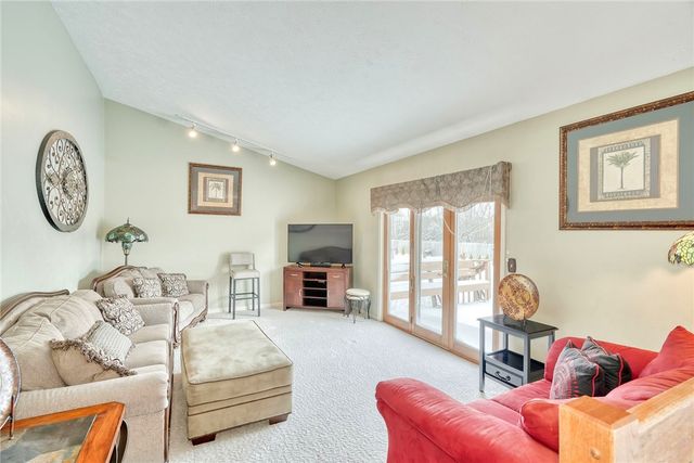 629 Guinevere Drive, Greece, NY 14626