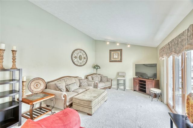 629 Guinevere Drive, Greece, NY 14626