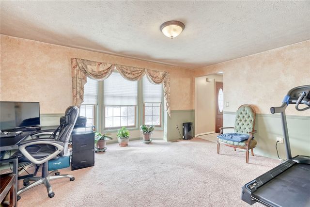 629 Guinevere Drive, Greece, NY 14626