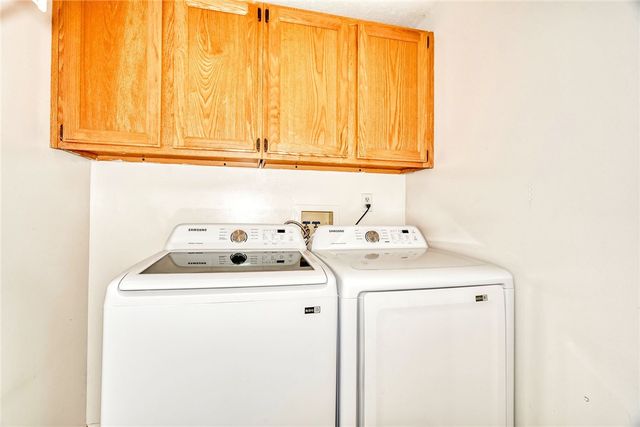 629 Guinevere Drive, Greece, NY 14626