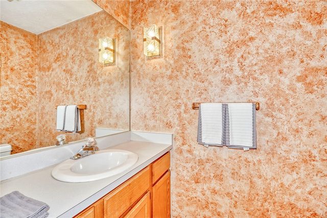 629 Guinevere Drive, Greece, NY 14626