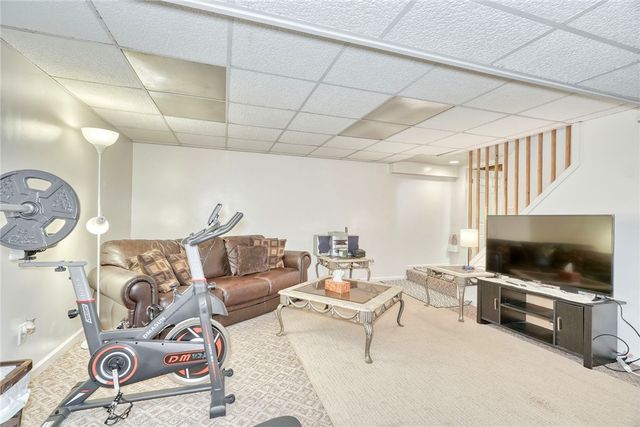 629 Guinevere Drive, Greece, NY 14626