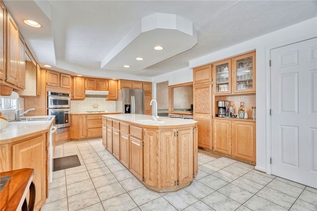 629 Guinevere Drive, Greece, NY 14626