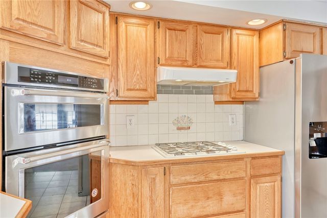 629 Guinevere Drive, Greece, NY 14626