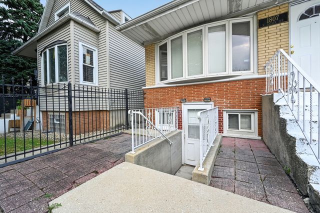 1807 N KEELER Avenue, Chicago, IL 60639
