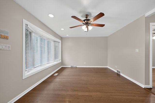 1807 N KEELER Avenue, Chicago, IL 60639