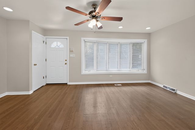 1807 N KEELER Avenue, Chicago, IL 60639