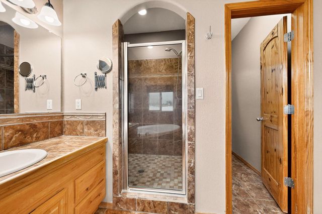 30 DARDENNE Court, Edgewood, NM 87015