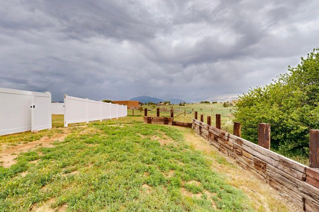 30 DARDENNE Court, Edgewood, NM 87015