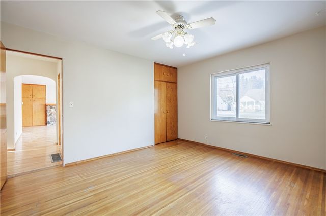 43 River Meadow Drive, Henrietta, NY 14623