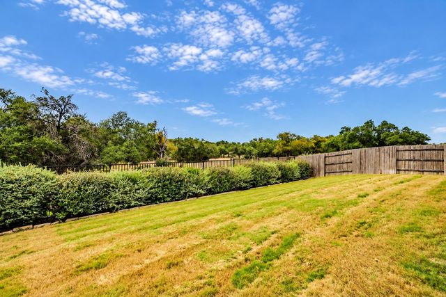 349 Barn Hill LOOP, Dripping Springs, TX 78620