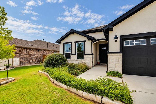 349 Barn Hill LOOP, Dripping Springs, TX 78620